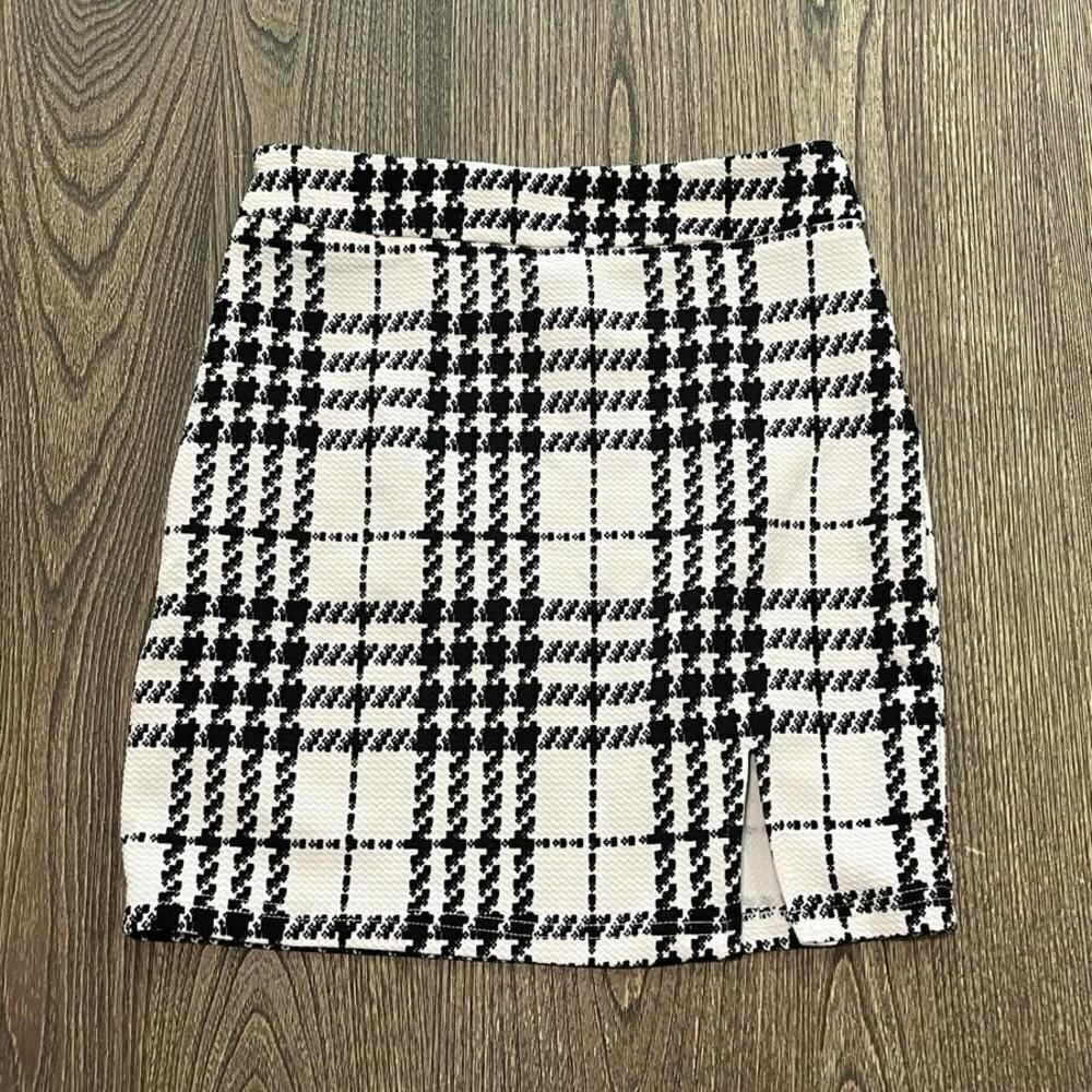 Shein Womens Plaid Mini Skirt Stretch Side Zip Black White Size XS